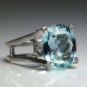 Art Deco 13.69ct Aquamarine Diamond Ring