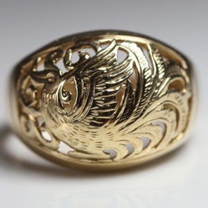 Vintage Ming's Hawaii Carved Phoenix 14K Yellow Gold Dome Ring